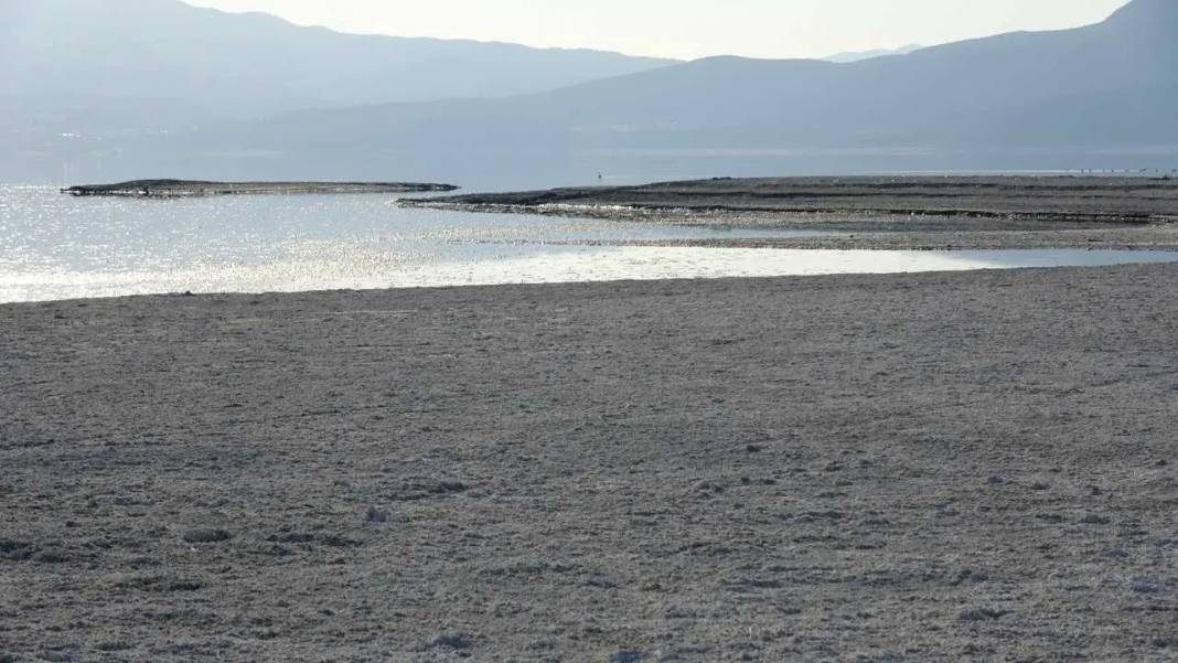 Burdur Gölü’nde İmar Alarmı: “Göl Gitti Diye Beton Gelmesin!” 6
